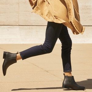 Nisolo Classic Chelsea Commuter Boot - Black Size 8